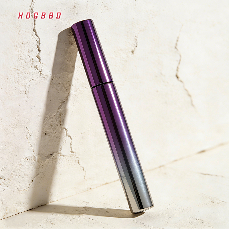 มาสคาร่าเบสและครีมเซ็ตติ้งในหนึ่งเดียว