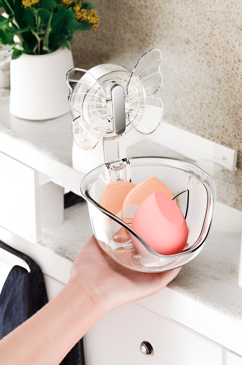 욕실 인테리어에 어울리는 뷰티 수납 선반