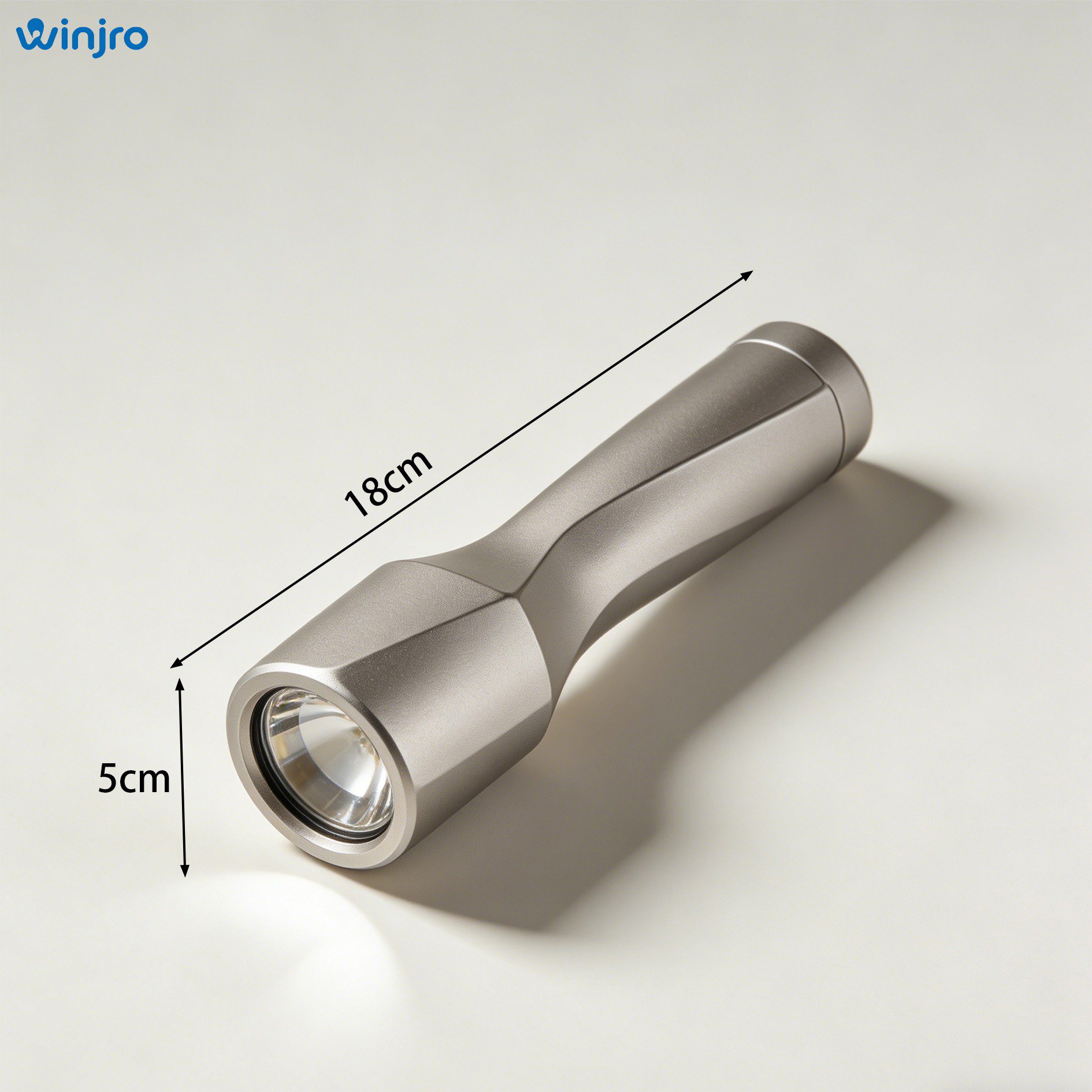 ไฟฉายขนาดเล็กพกพา เหมาะสำหรับเดินทางและตั้งแคมป์