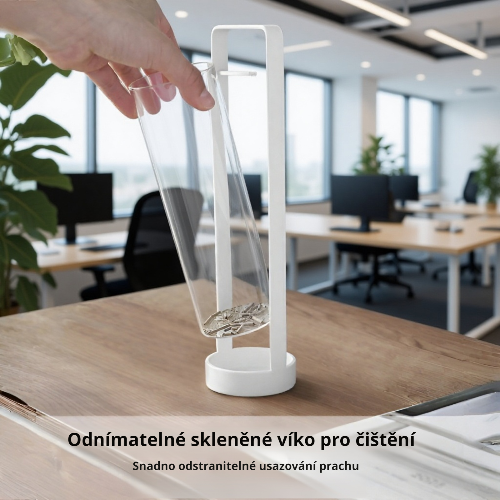 Jógový stojan s vonnými tyčinkami na stole