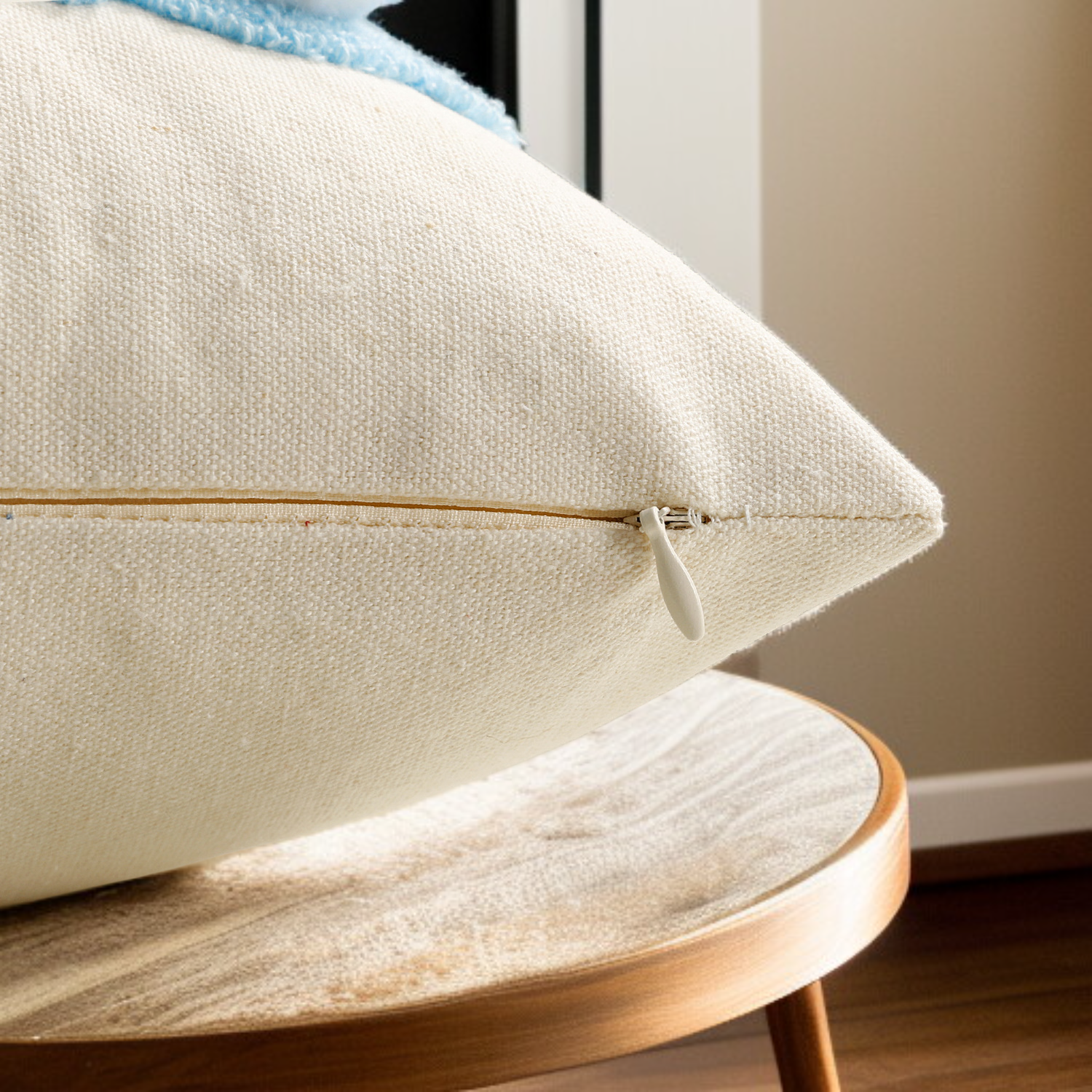 Pillowcase with cotton and linen embroidery