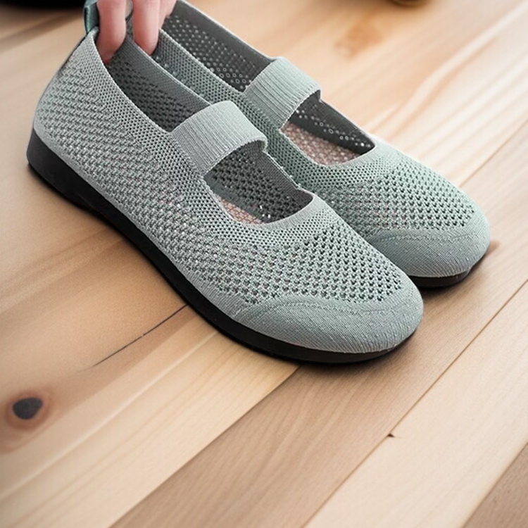 블랙 가볍고 소프트한 여성 여름 슬립온 작업화 여성 여름 가볍고 소프트한 작업화 슬립온 블랙 여름 작업화