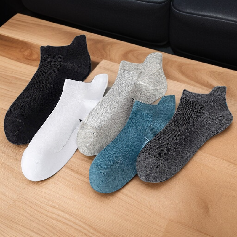 Modne uniwersalne skarpetki