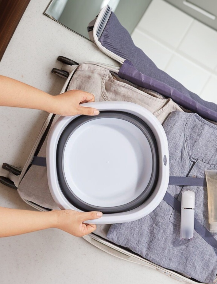 공간 절약형 접이식 세면대 설치 방법