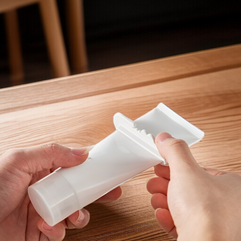 日本製歯磨き粉絞り器、ワニ型歯磨き粉絞り器、マスタードソフトゴムチューブ絞り器（3点セット）