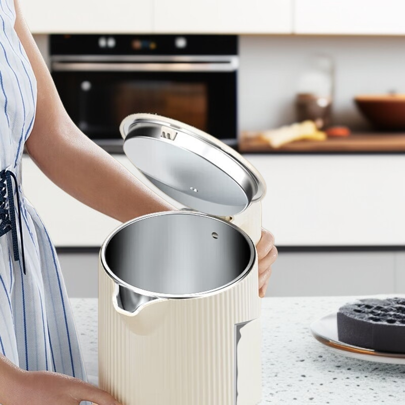 Rostfreier und langlebiger Wasserkocher