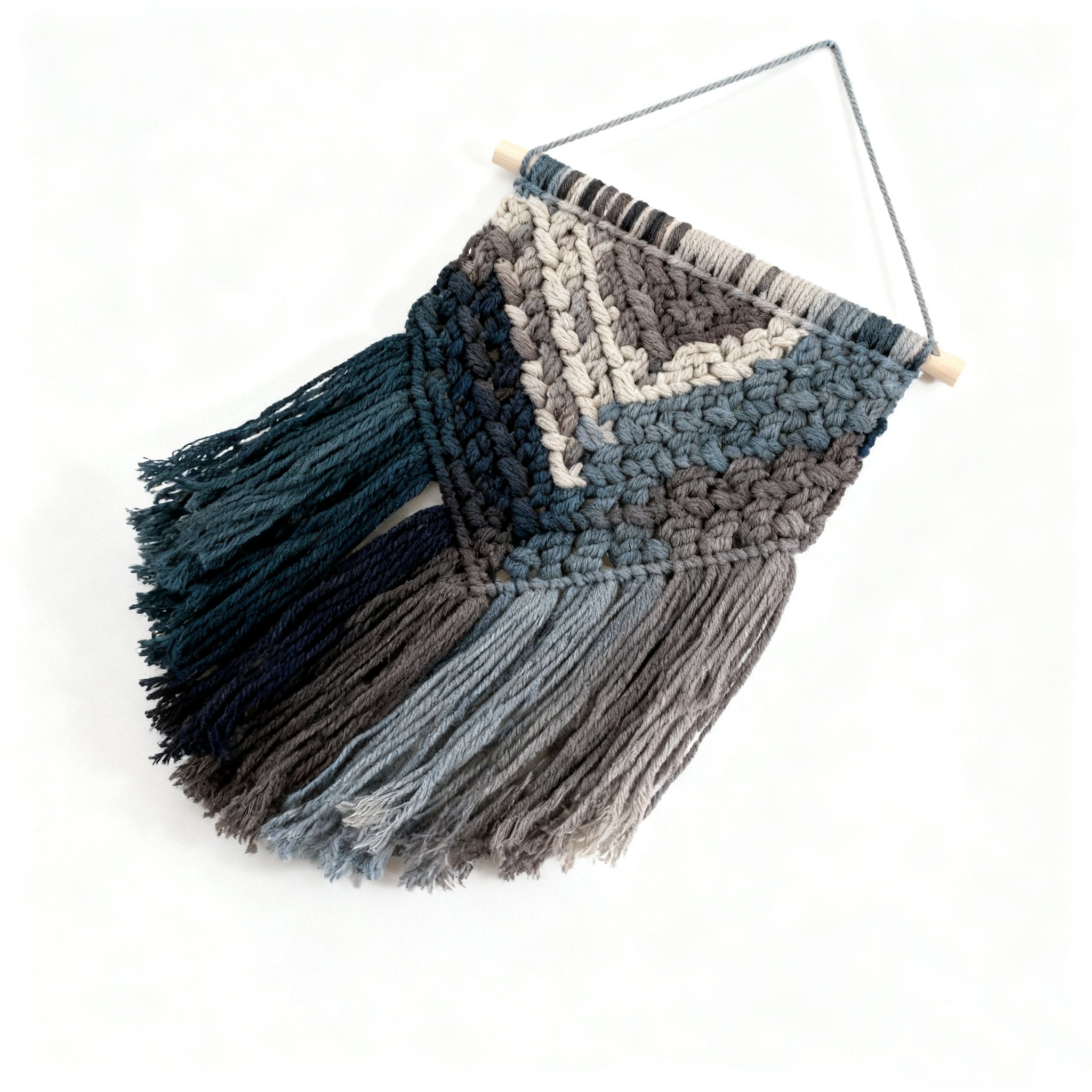 พรมแขวนผนังถักมือสไตล์แฟนตาซีสีไล่ระดับ