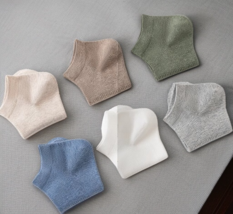 굽이 없는 남성용 얇은 양말 디테일