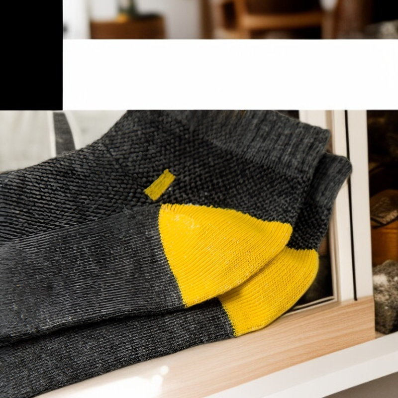 高伸縮メッシュ通気性薄手ソックス