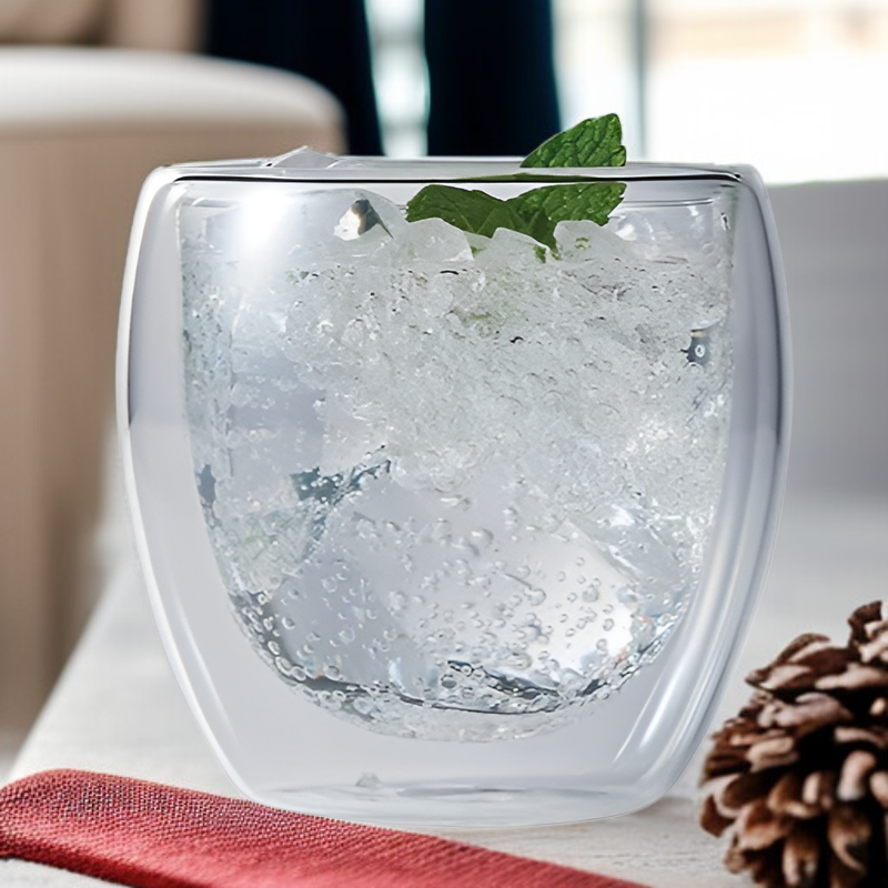 Creative egg-shaped thickened water cup