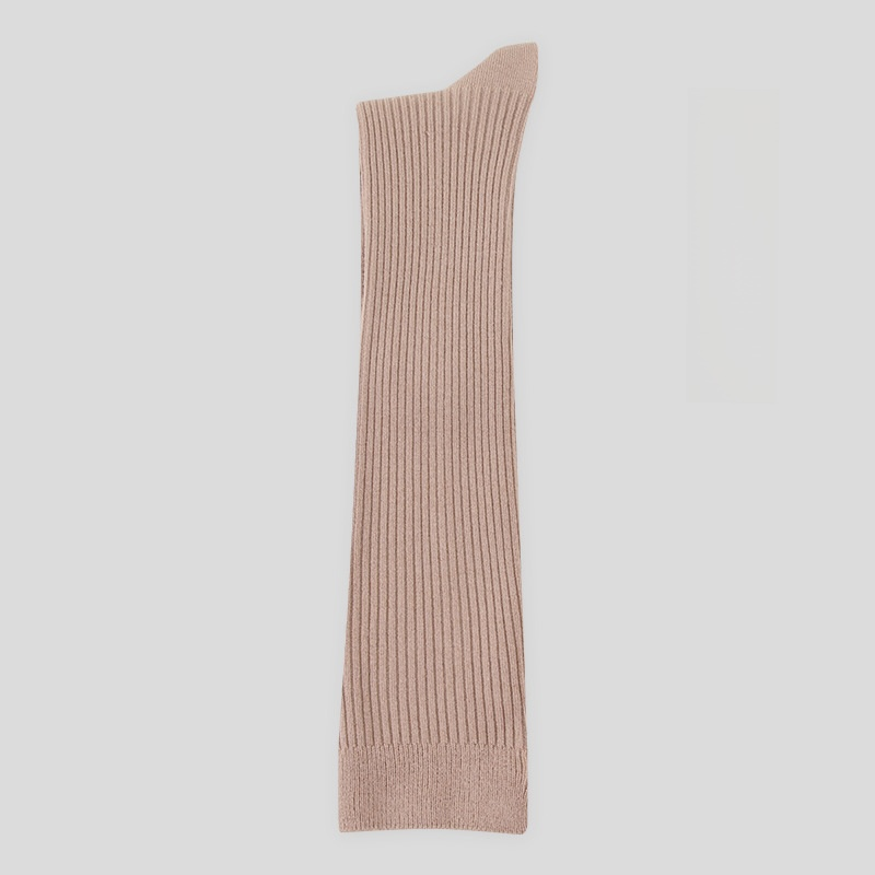 Self-heating wool socks