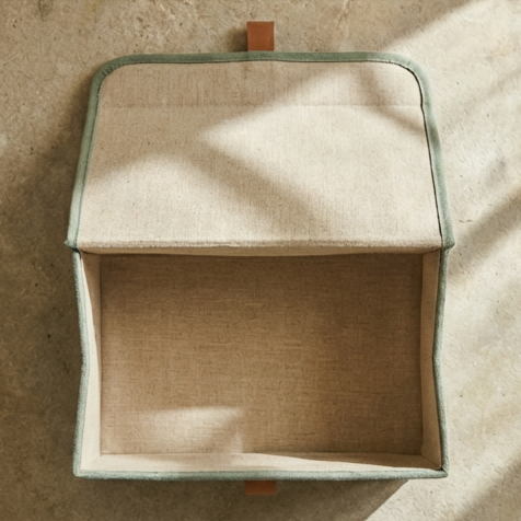 クローゼット内の布製収納ボックス使用例