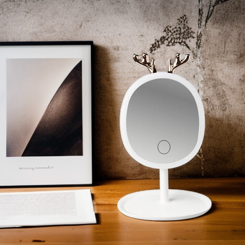 Tragbarer Make-up Spiegel mit kabelloser Ladefunktion
