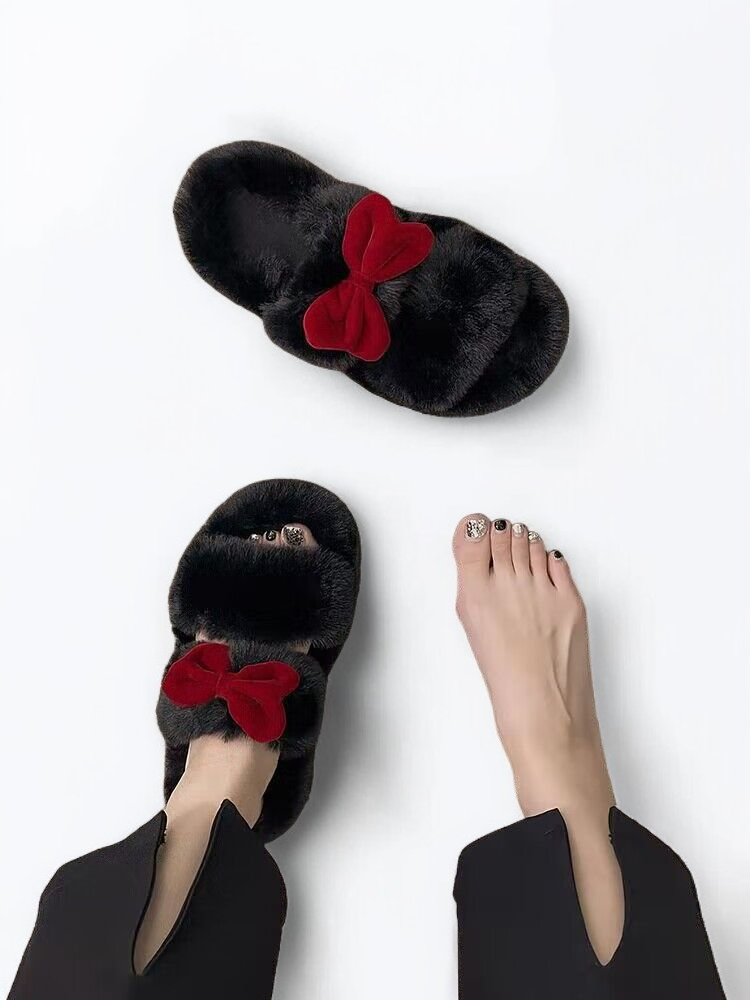 Pantofle vhodné pro domácí i kancelářské použití