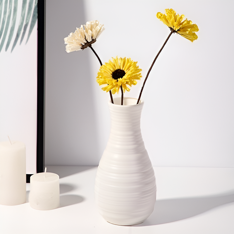 Simple decorative vase