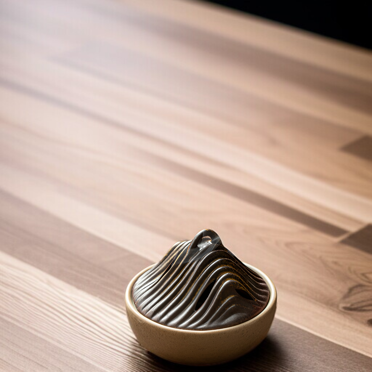 สร้างสรรค์ภูเขาเซรามิกกระถางธูป