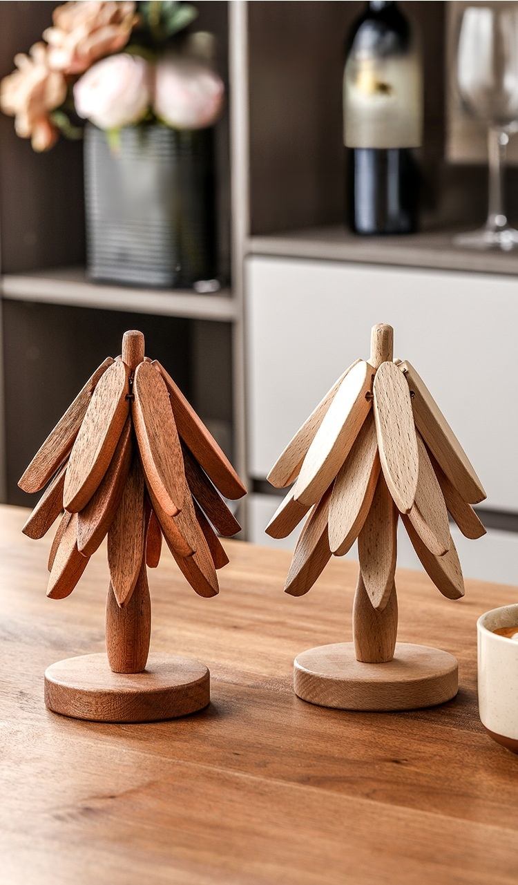 Beech wood pot holder protecting surfaces