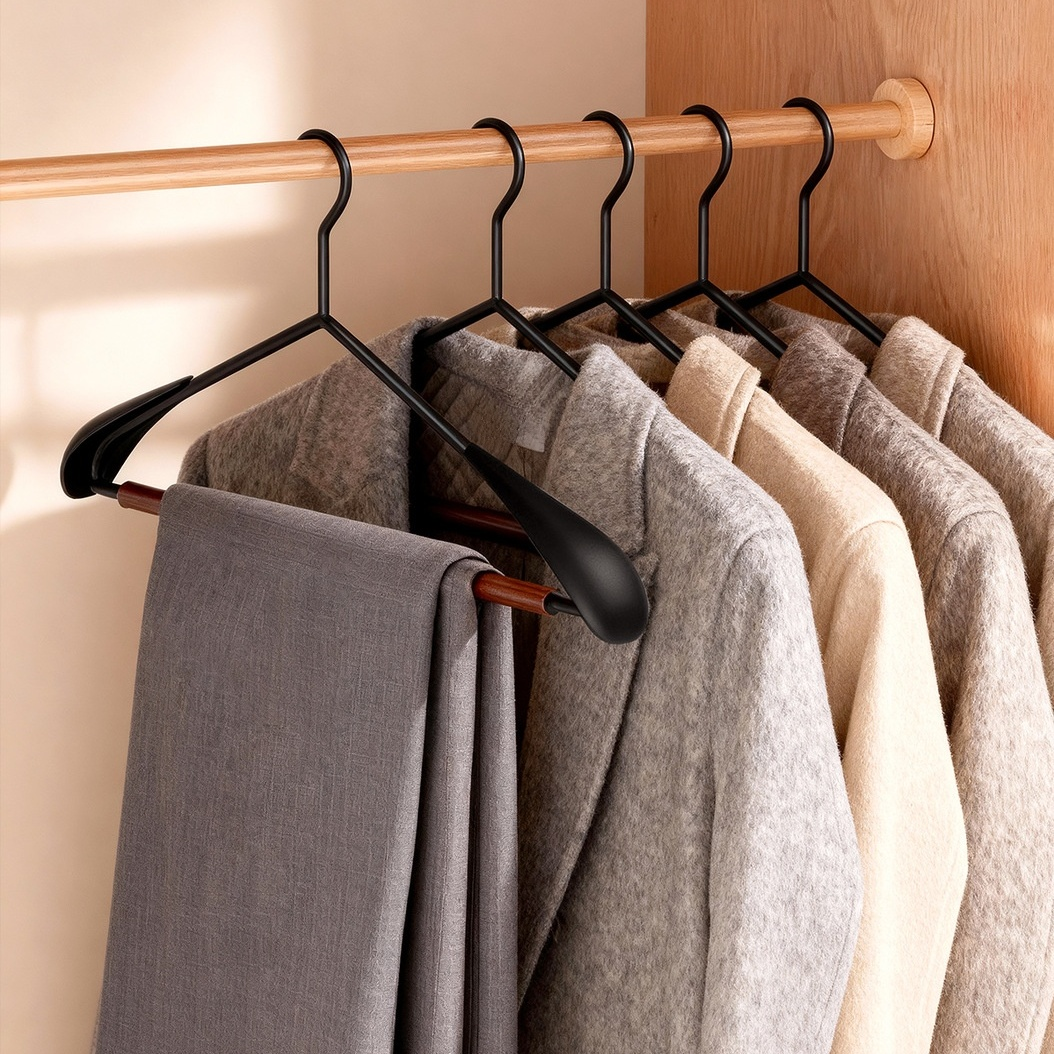 防滑無痕防鼓包櫸木衣架