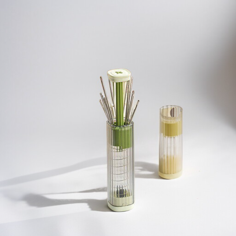 Kit de costura manual pequeño retráctil