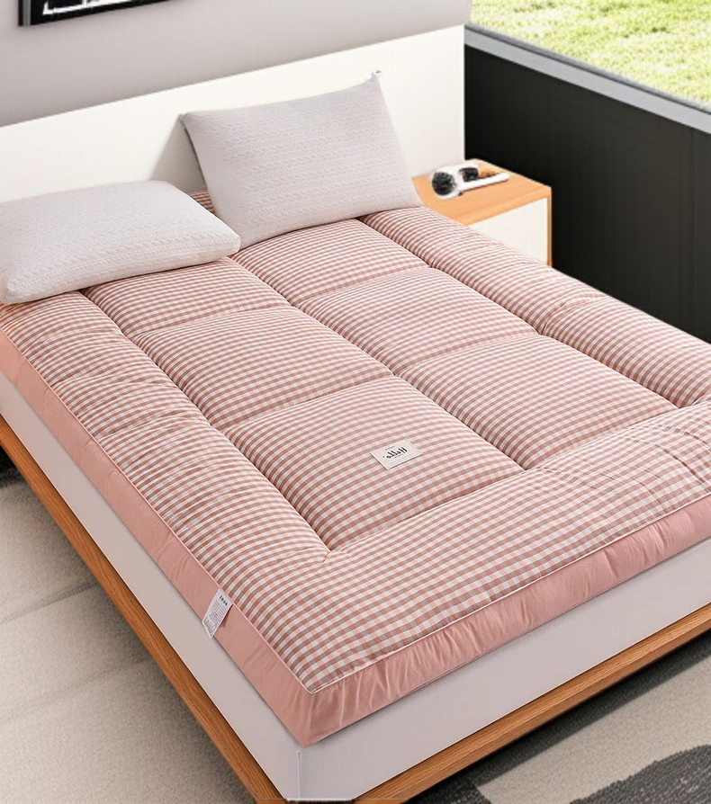 벨벳 소재 매트리스의 부드러운 표면 클로즈업