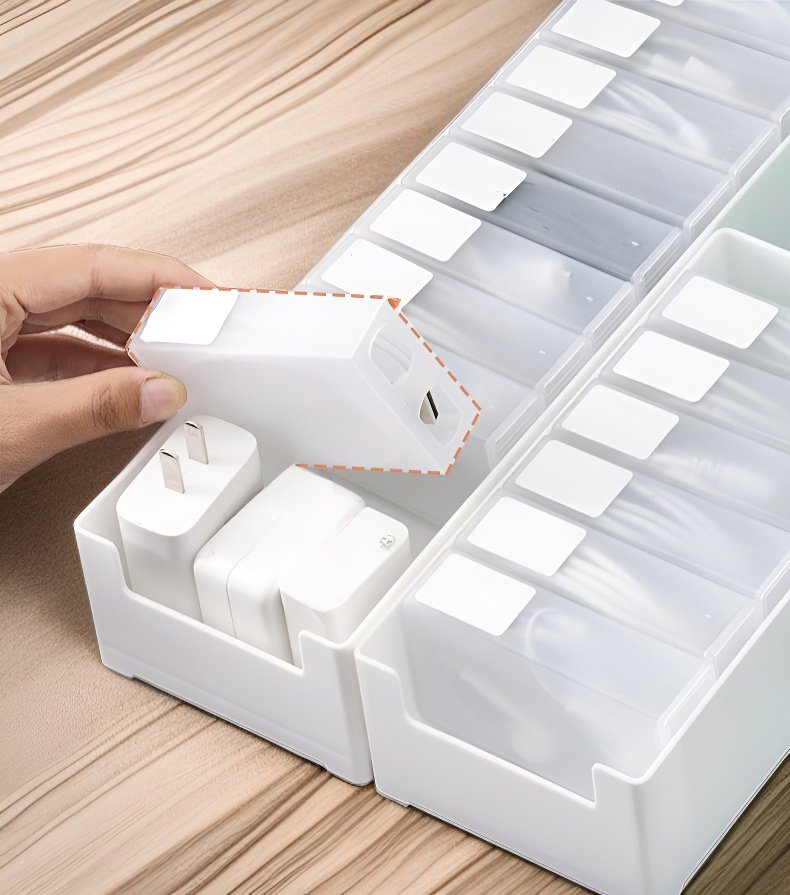 다양한 사이즈의 케이블 보관함