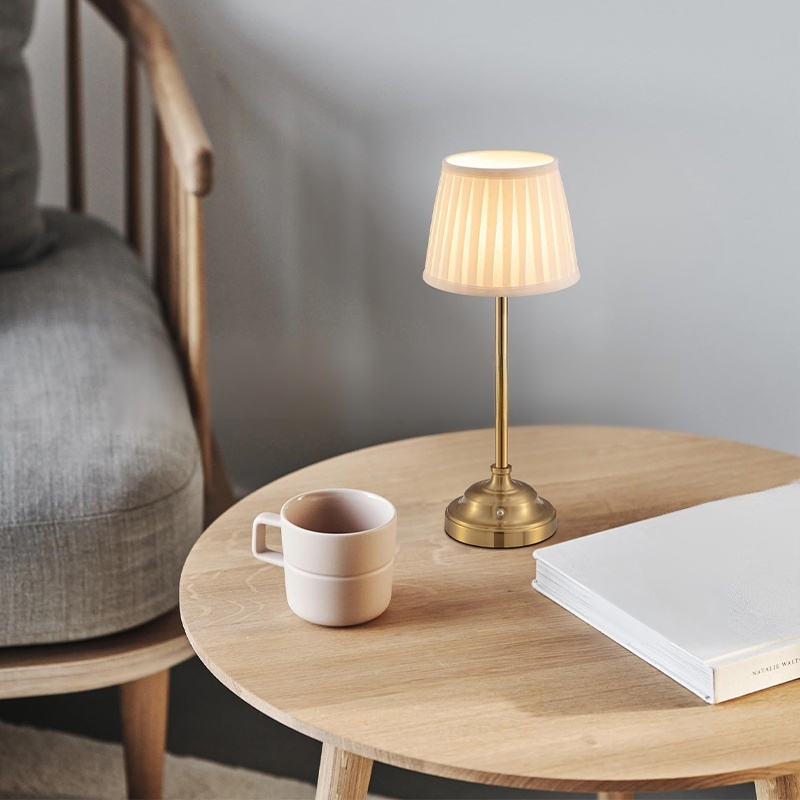 Living room table lamp
