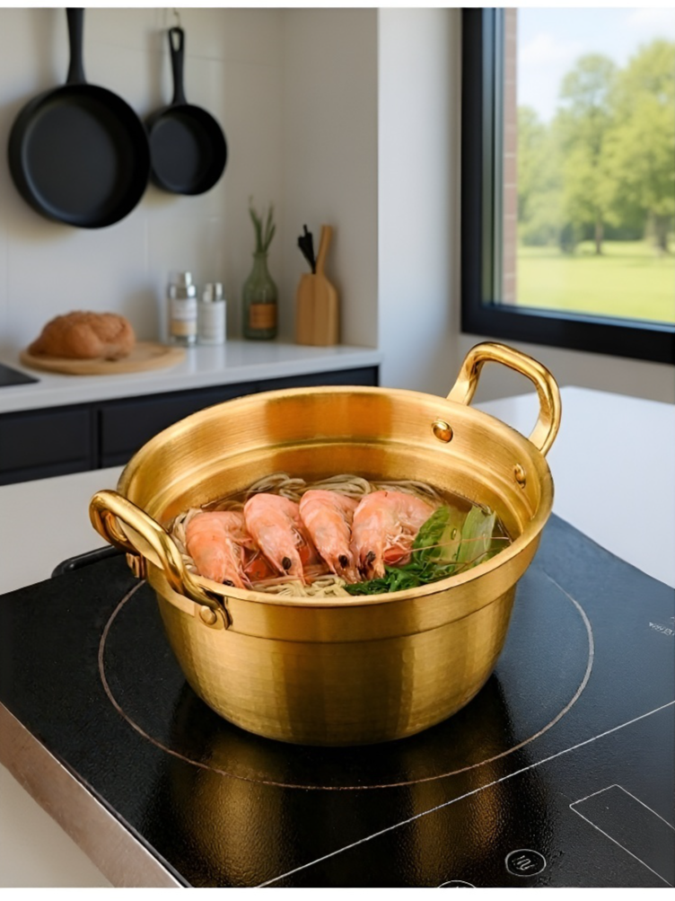 내구성이 뛰어난 소냄비 측면 이미지