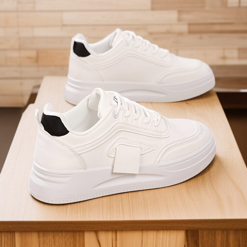 クラシックカジュアルホワイトスニーカー