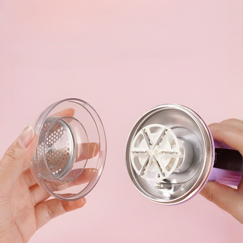 Portable rechargeable lint remover