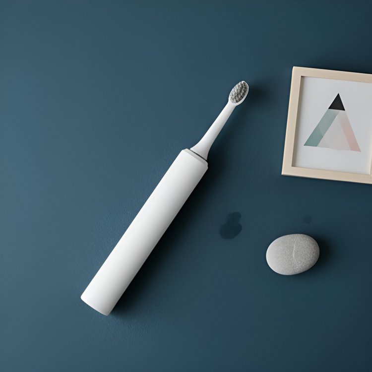 전동칫솔 사용 장면