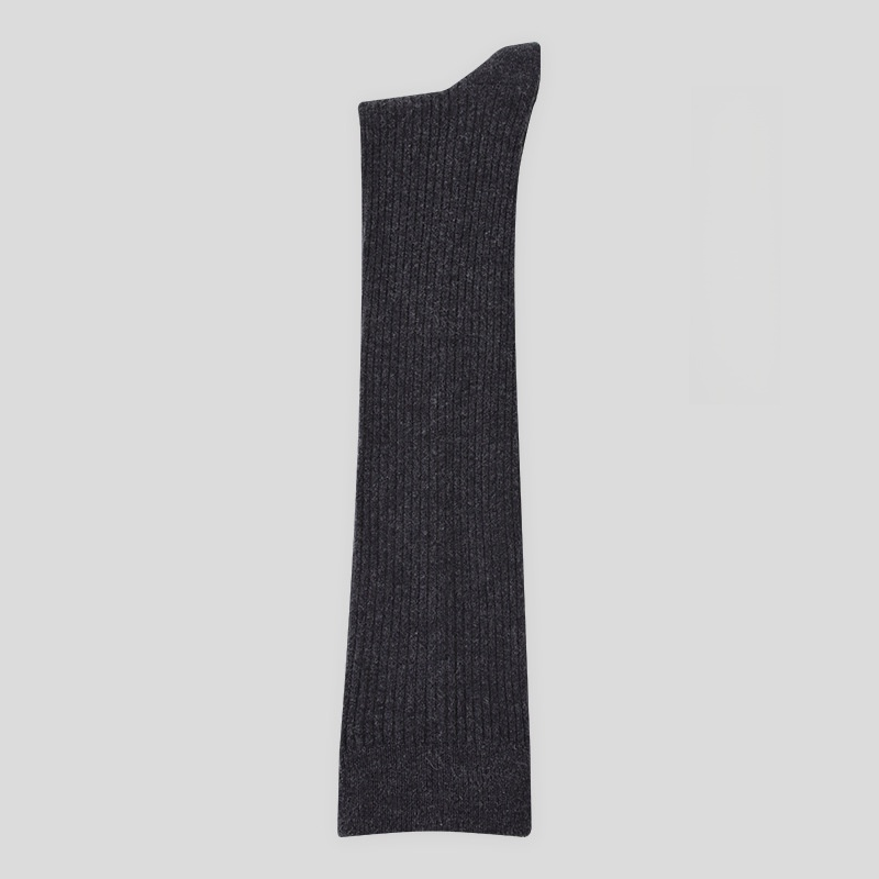 Self-heating wool socks