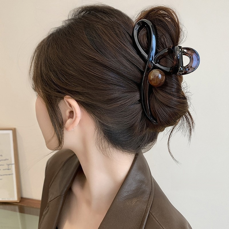 後ろ頭用ヘアクリップ