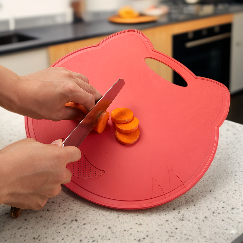 لوح تقطيع الفواكه