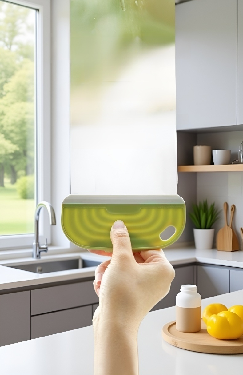 携帯に便利なミニサイズのスクイージー刃水板