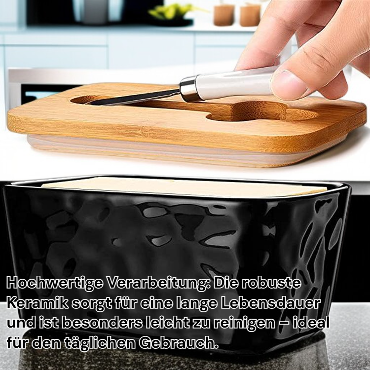 Butterdose aus Keramik mit Steinmuster und Deckel auf dem Esstisch