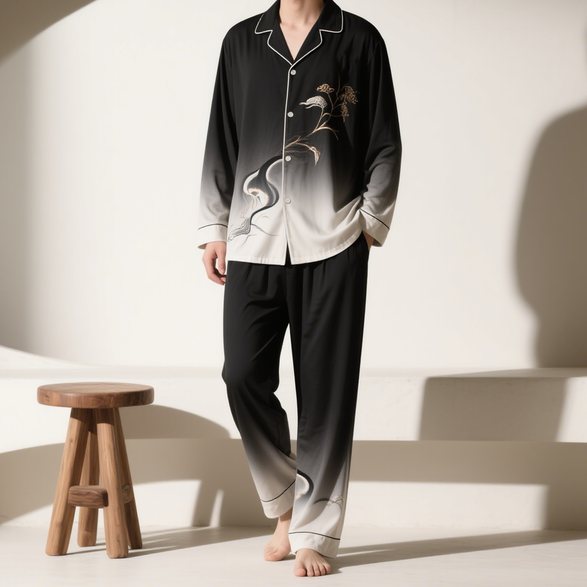 ชุดนอนผู้ชายผ้าไหมดีไซน์ทันสมัย
