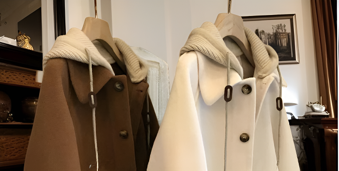 스타일리시한 패치워크 코트 소재 클로즈업