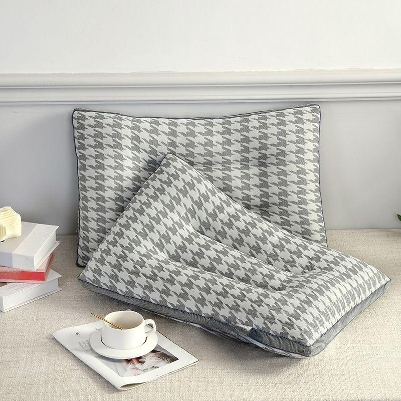 하운드투스 목 마사지 베개