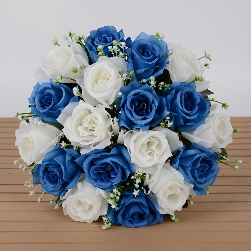 Handgemachter Seidenrosenstrauß