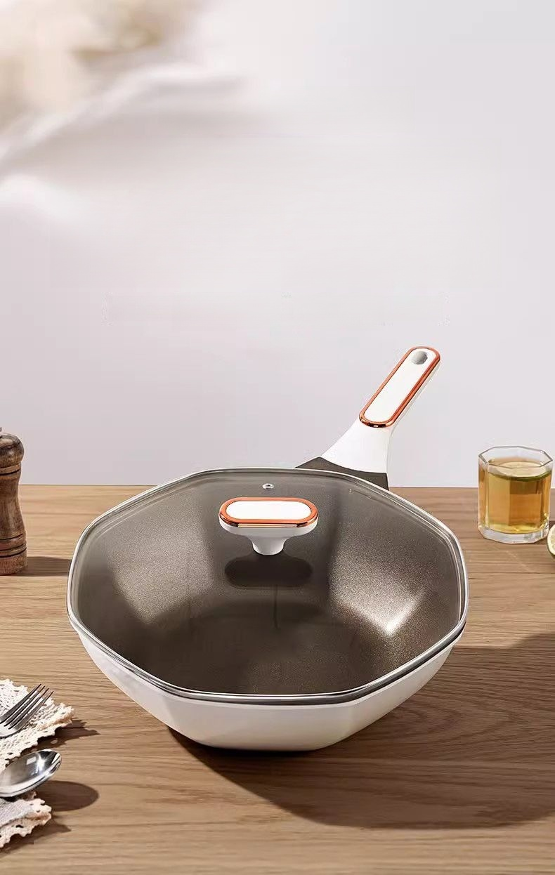 가정용 프라이팬 전체 모습