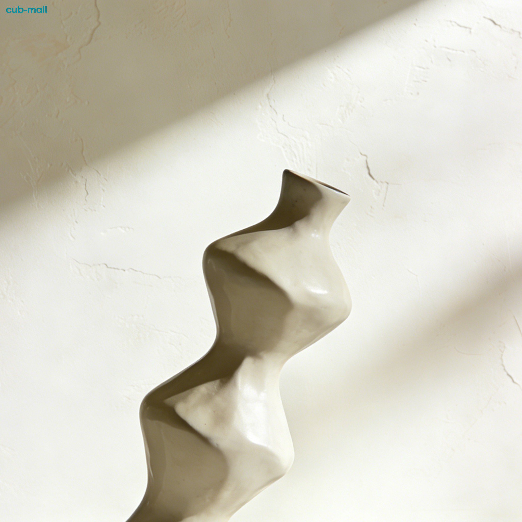 Eco-friendly decorative vase for living room