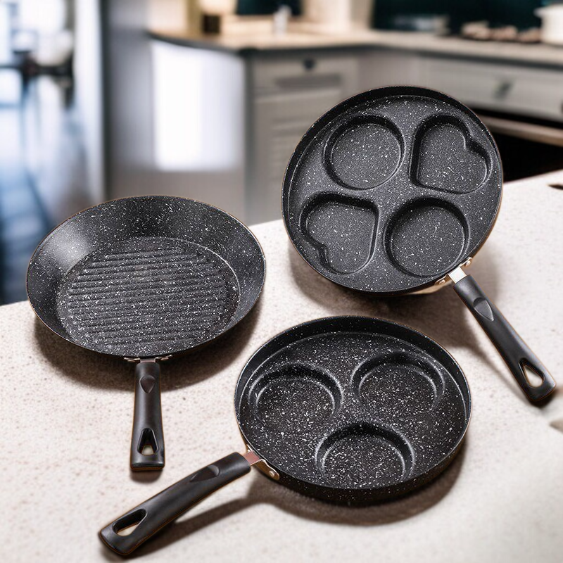 キッチン家庭用パン卵団子パンストライプハート型ノンスティックオムレツパンフラットボトムノンスティックパンウェア