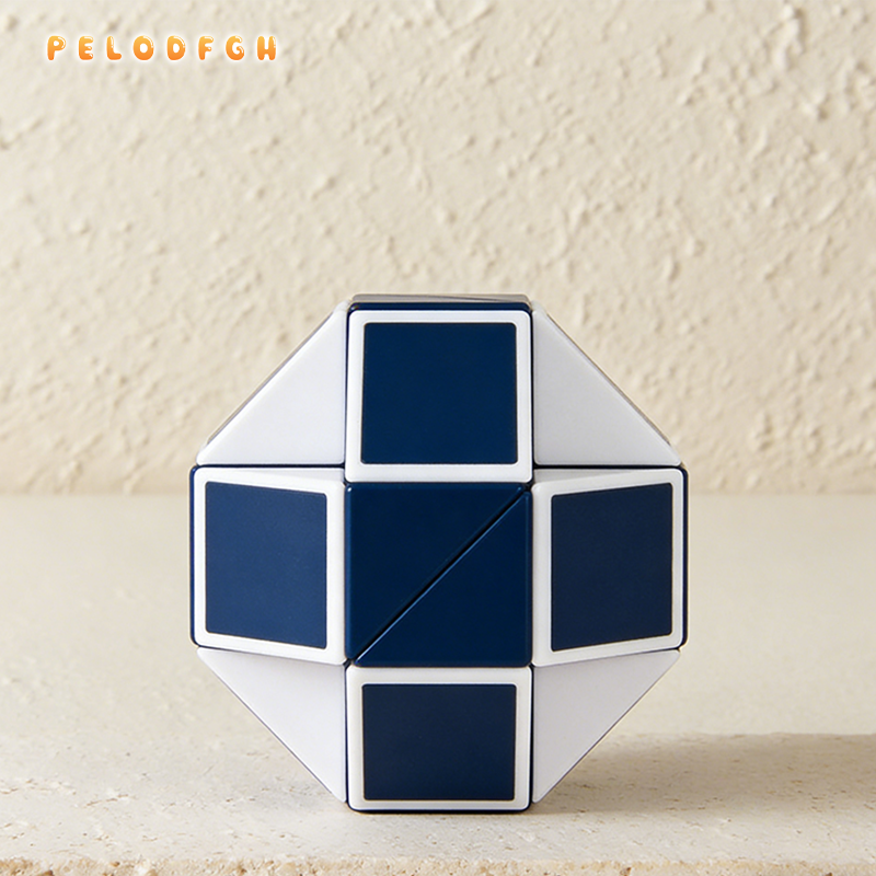 Rubikova kostka, vzdělávací hračka pro děti začátečníky.