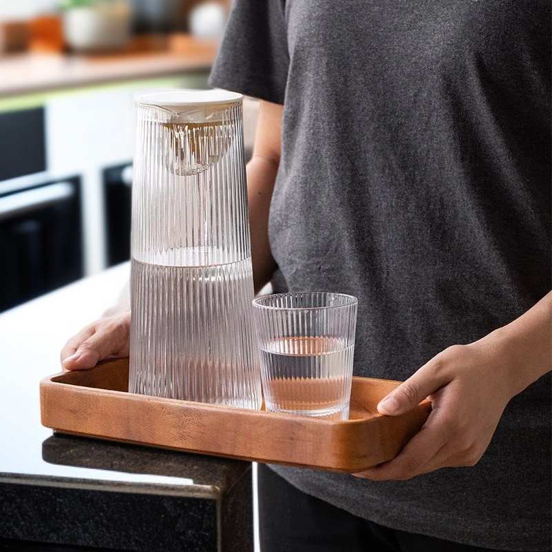 호두색 직사각형 트레이