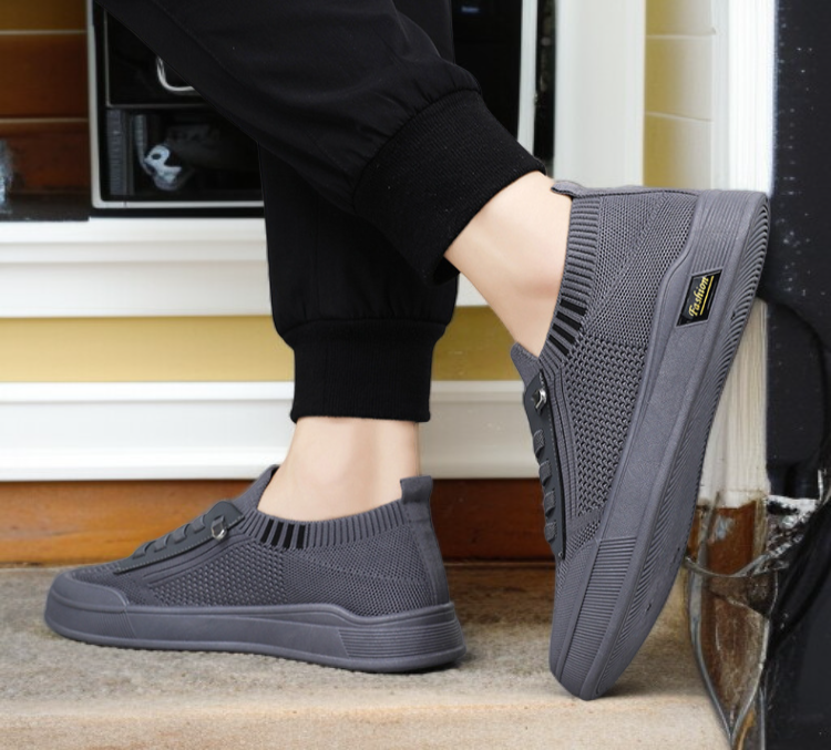 臭い対策済み万能メンズシューズ