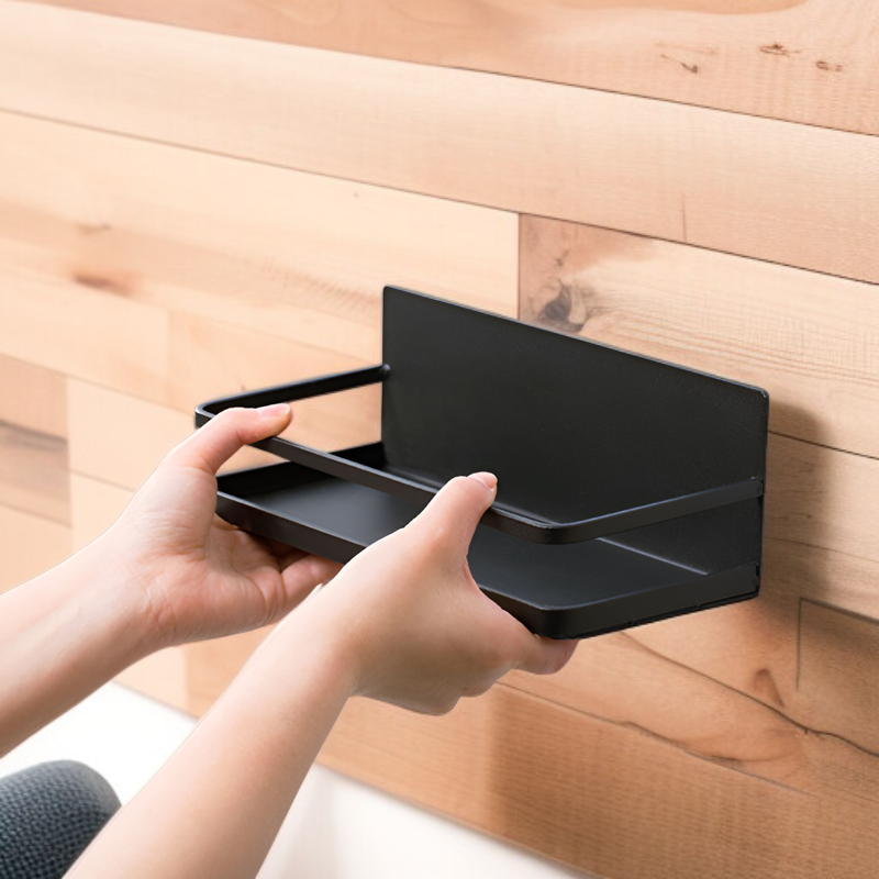 調味料や小物を整理できるキッチンハンガーラック