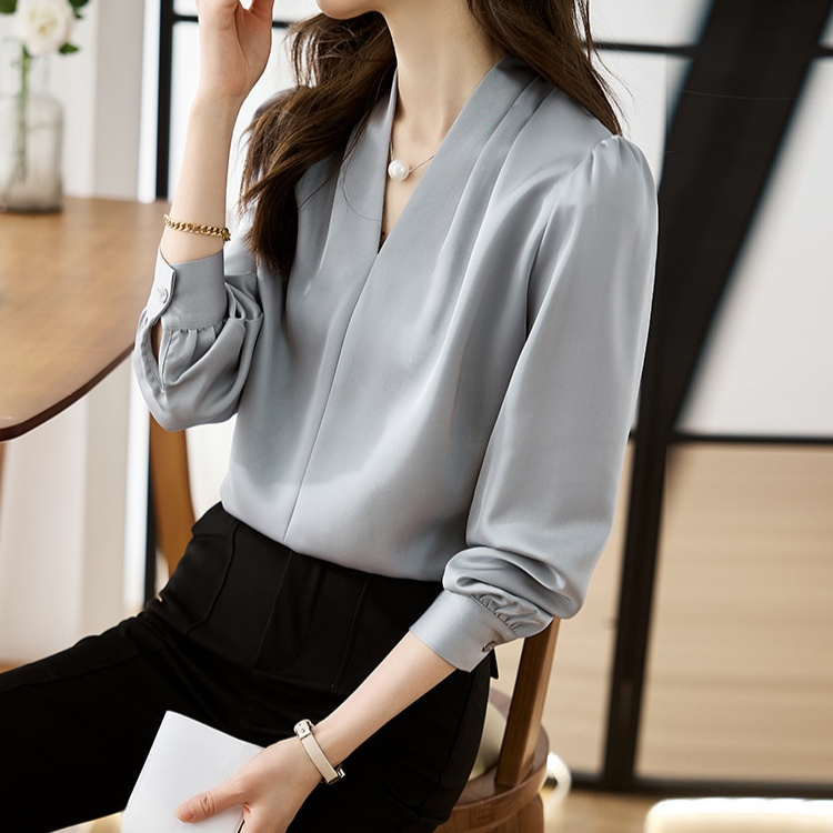 女士秋季通勤V領緞面雪紡襯衫 氣質上衣