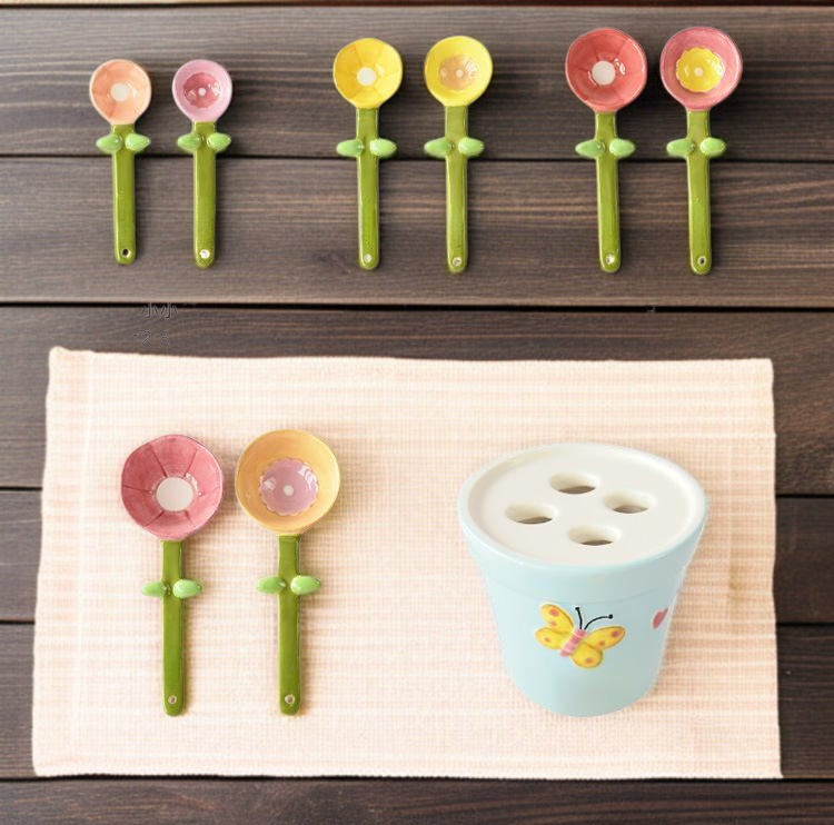 주방 인테리어에 어울리는 도자기 숟가락 받침대