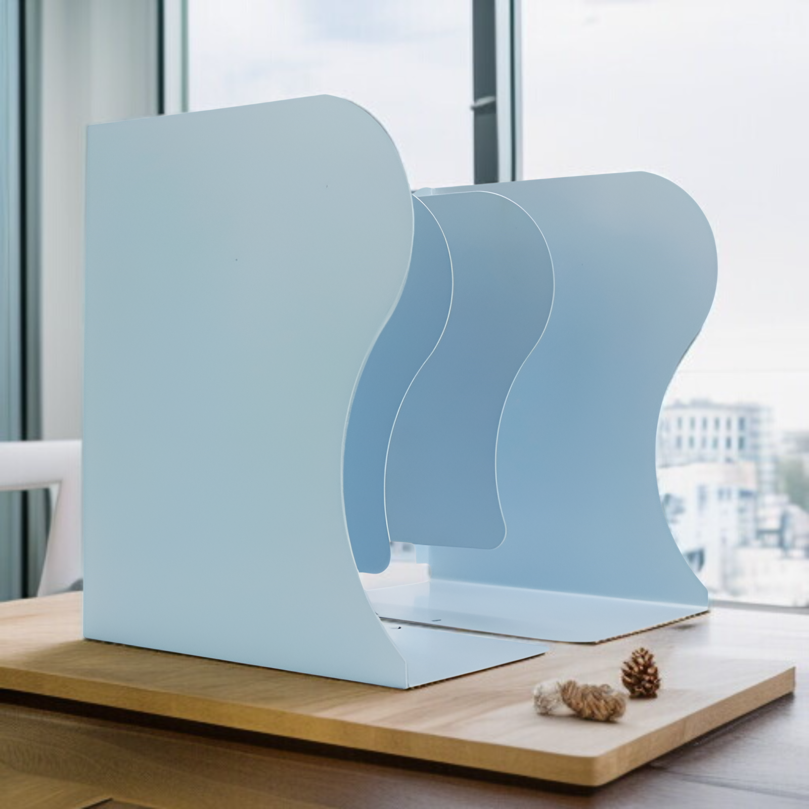 Nowoczesna metalowa półka do książek na ścianie