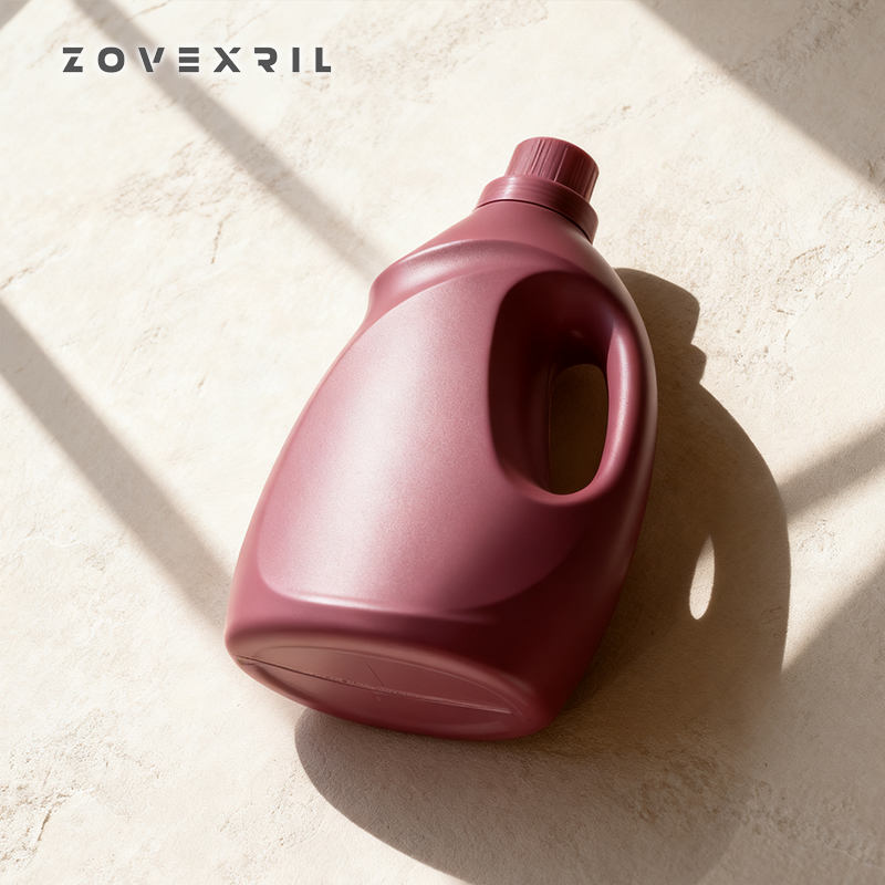 Detail lahve aviváže s dlouhotrvající vůní